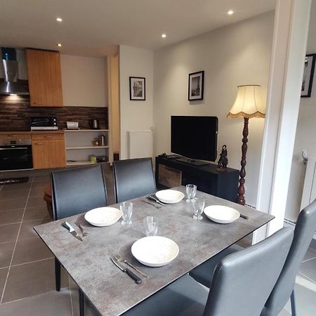 Appartement L'Ecrin Parisien - Proche Metro -Direct Paris - 4 Personnes à Romainville Extérieur photo