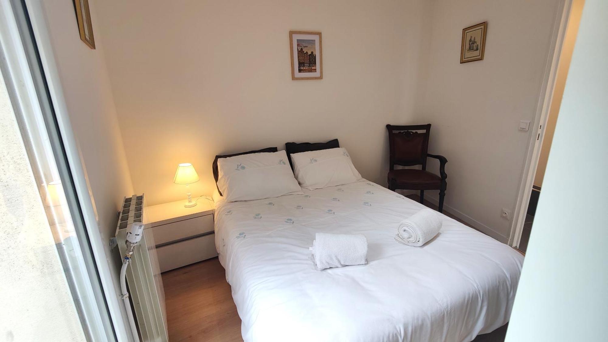 Appartement L'Ecrin Parisien - Proche Metro -Direct Paris - 4 Personnes à Romainville Extérieur photo